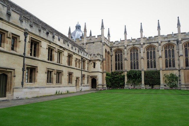 Oxford University City: Your Essential April 2026 Travel Guide